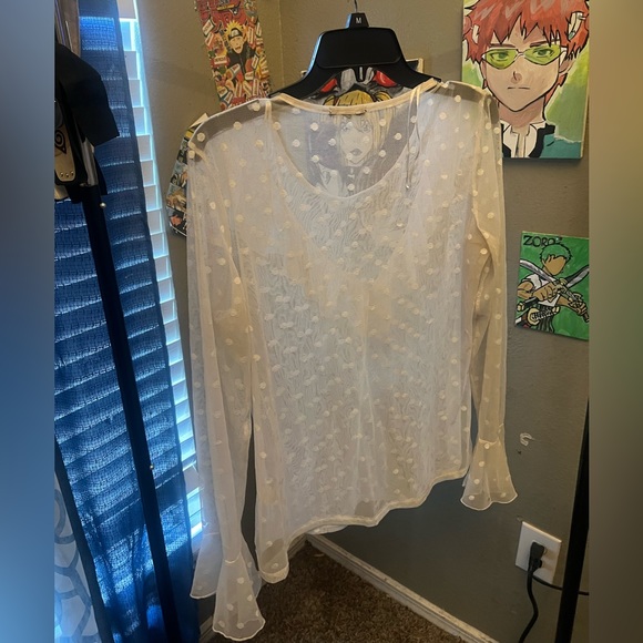 Ambiance| White mesh ruffled long sleeve top - Picture 4 of 5